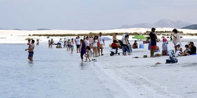 'Saldivler Plaj'na bayramda tatilci akn