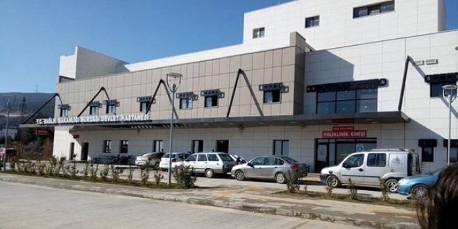 1 aylık karısını şakalaşırken öldürdü