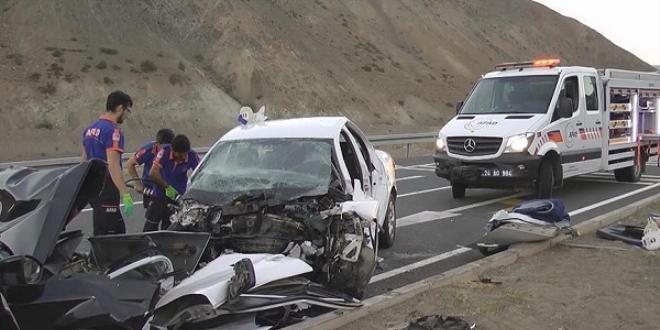 Trafik kazasında 3'ü çocuk 7 kişi hayatını kaybetti