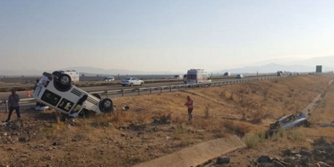 Nurdağı'nda trafik kazası: 16 yaralı