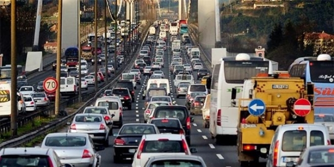 İstanbul'da yarın bu yollar trafiğe kapatılacak