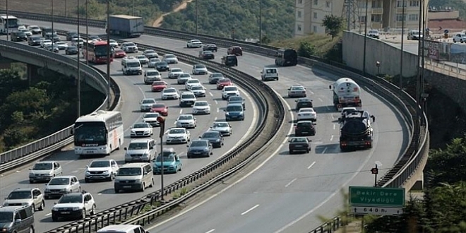 Ankara-Samsun Otoyolu'nda dönüş yoğunluğu