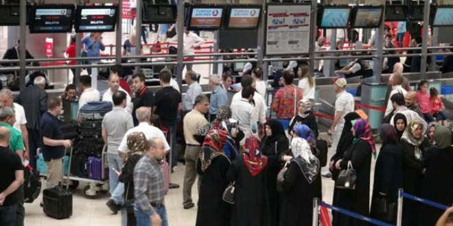 Atat�rk Havaliman�'nda son g�n yo�unlu�u