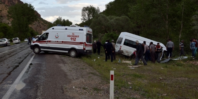 Gümüşhane'de otomobil devrildi: 7 yaralı