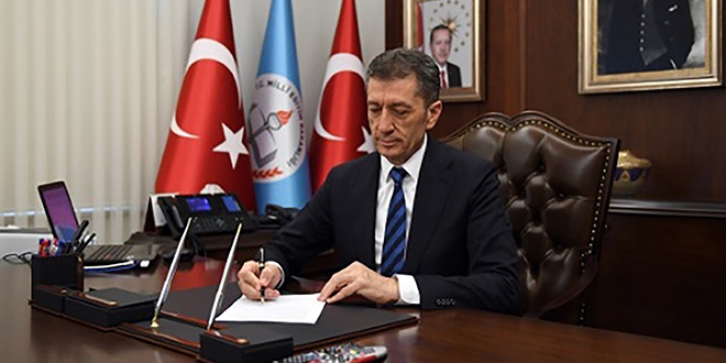 Sosyal Medya'da Bakan Selçuk rüzgarı