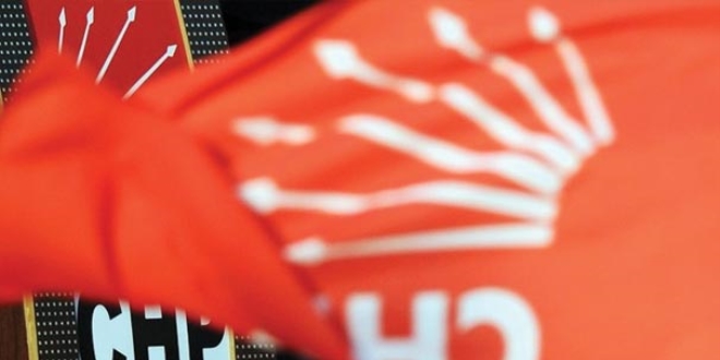 CHP, ekonomi i�in13 maddelik re�ete ile sahaya iniyor