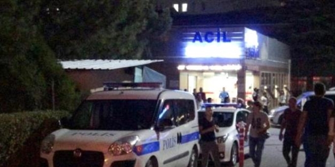 Husumetli olduğu kişiyi röntgen odasında öldürdü