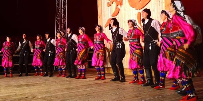 Anadolu Folklor Vakf� D�nya birincisi oldu