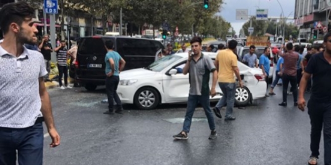 Sultangazi'de trafik kazas: 4 yaral