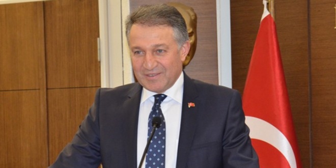 �zmir Emniyet M�d�r�: 13 ayda bin 50 ter�rist yakalad�k