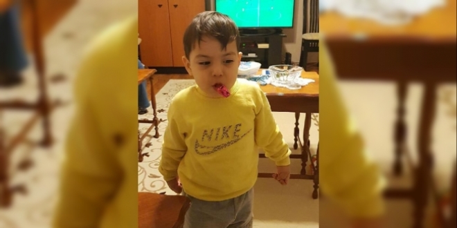 Fındık kırıntıları minik Ömer'i felç etti