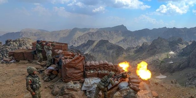 Hakkari'de 4 ter�rist etkisiz hale getirildi