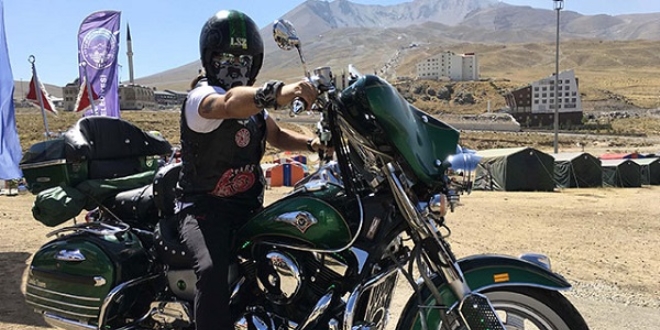 Erciyes Motosiklet Festivali, kamp ate�inin yanmas�yla ba�lad�