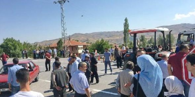 Çiftçiler, Ankara-Çankırı karayolunu trafiğe kapattı