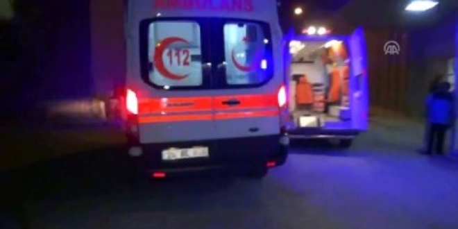 Mu�la'da trafik kazas�: 1 �l�, 8 yaral�