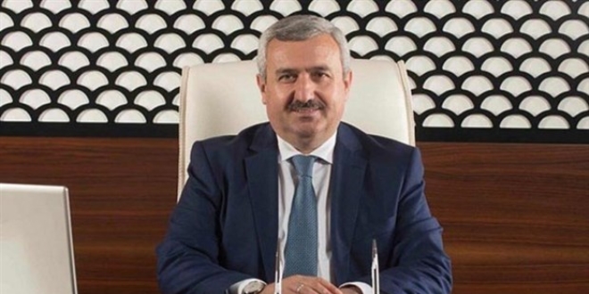 Ak Parti'li Belediye başkandan Trump'a şiirli eleştiri