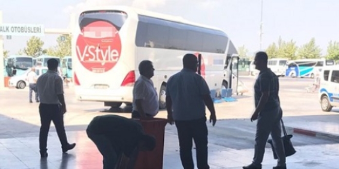 Manisa'da otobs yolcularn arasna dald: 7 yaral