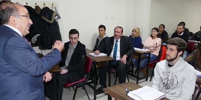 Ücretsiz dershaneden üniversiteye
