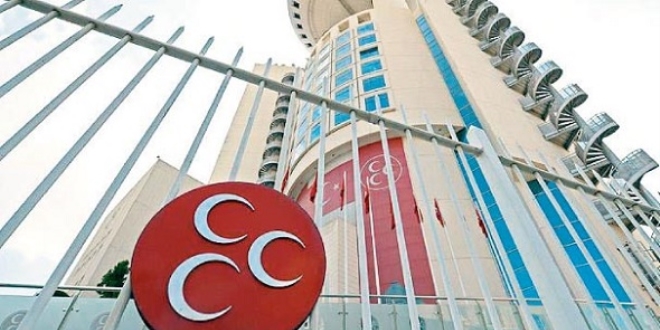 MHP'den 30 büyükşehirde 'ittifak' sinyali