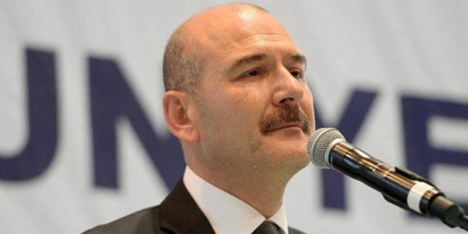 Bakan Soylu türkü söyledi