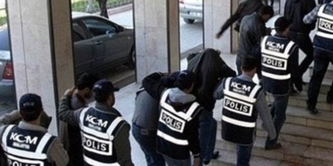 Antalya'da aranan kişilere yönelik operasyon: 70 gözaltı