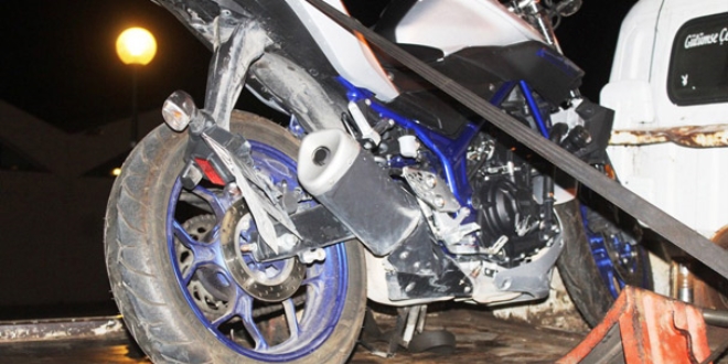 Balıkesir'de motosiklet devrildi, ölü ve yaralılar var