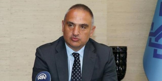 Bakan Ersoy: Bedava veriyorsanız, mundar ediyorlar