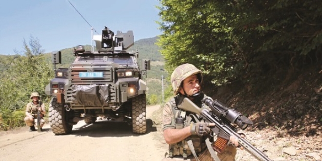 Yamalı asfalt tuzağı
