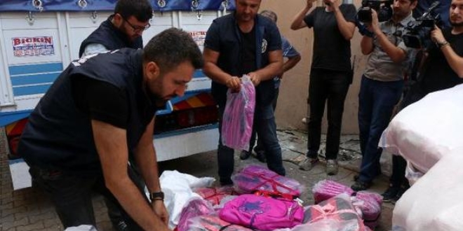 14 bin taklit okul çantası ve kalemlik ele geçirildi