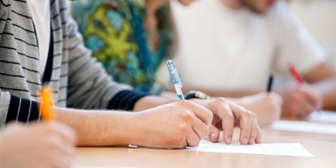 A��k ��retim lisesi ��rencilerine ek s�nav hakk� verildi