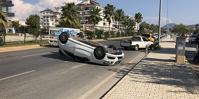 Antalya'da trafik kazas: 6 yaral