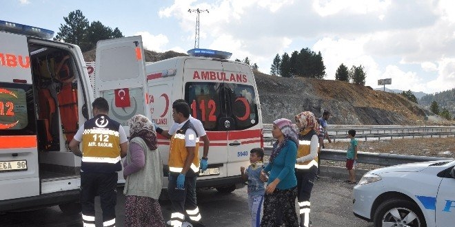 Giresun'da trafik kazası: 1'i ağır, 9 yaralı