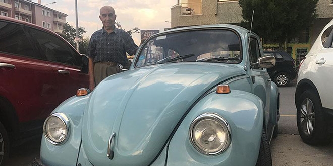 47 yıllık 'vosvos'una gözü gibi bakıyor