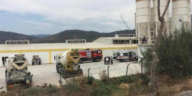 Beton mikserine sıkışan işçi hayatını kaybetti