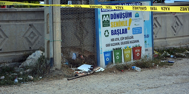 Hastane acil servisi önünde tartışma kanlı bitti