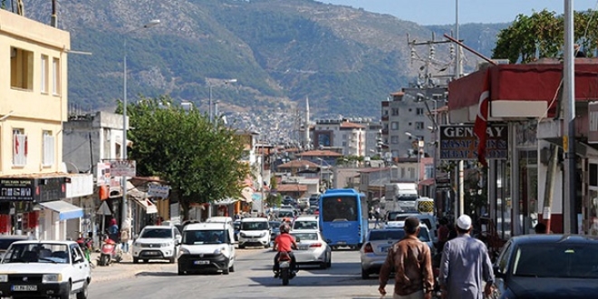 İdilb'e sınır Hatay'da, Suriyelilerin çoğu esnaf