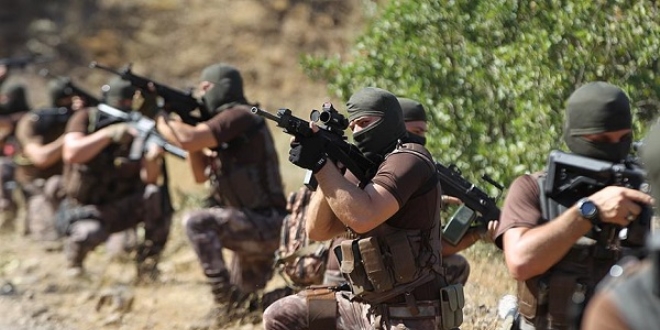 Hakkari'de etkisiz hale getirilen ter�rist say�s� 5'e y�kseldi