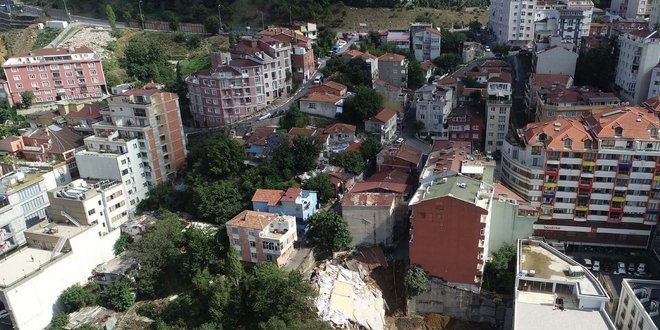 Sütlüce sakinleri her yağmurda sığınacak yer arıyor