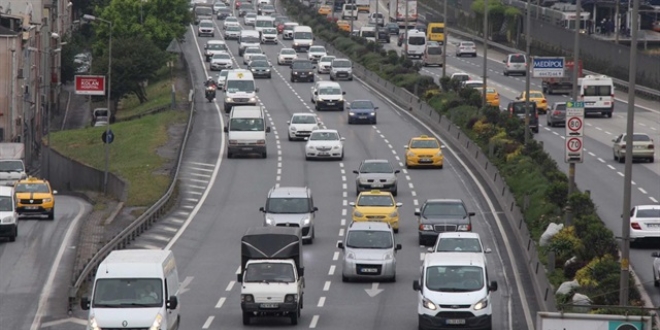 Okulların ilk günü İstanbul'da trafik yoğunluğu: Yüzde 42