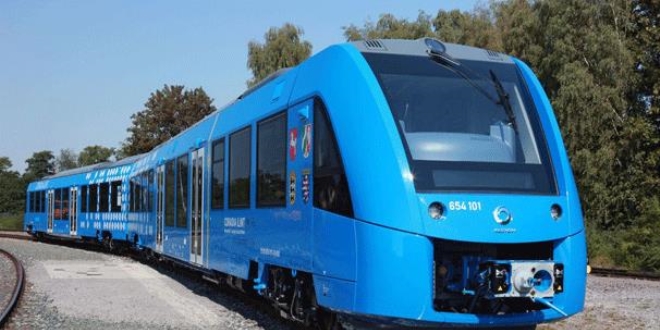 Dünyanın ilk hidrojen enerjili treni hizmete girdi