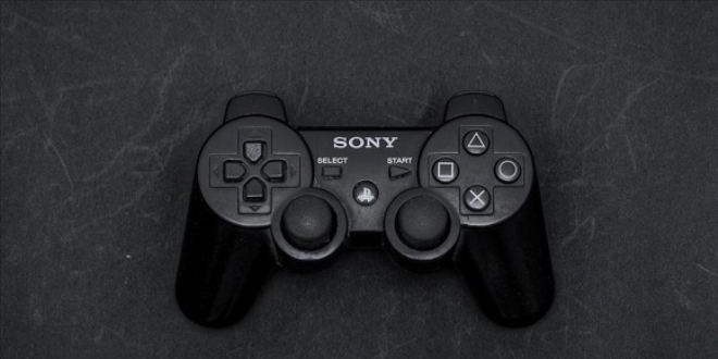 Sony PlayStation konsolunun mini boyutunu çıkarıyor