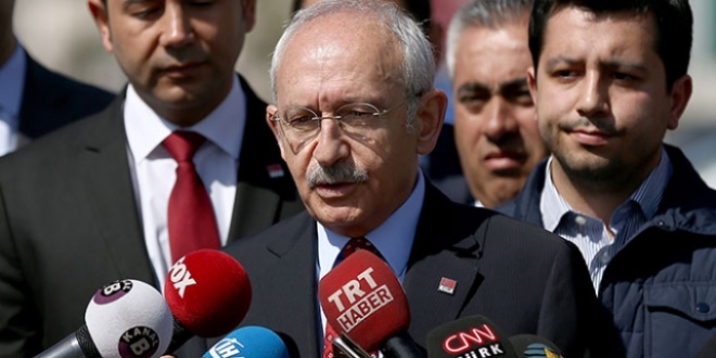 K�l��daro�lu, Enis Berbero�lu ile bir araya geldi