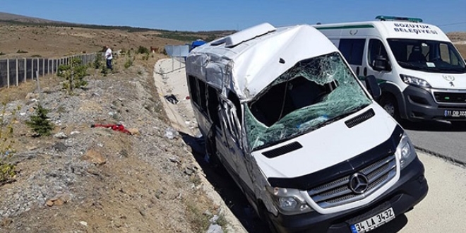 Eskişehir'de minibüs devrildi: 1 ölü, 6 yaralı