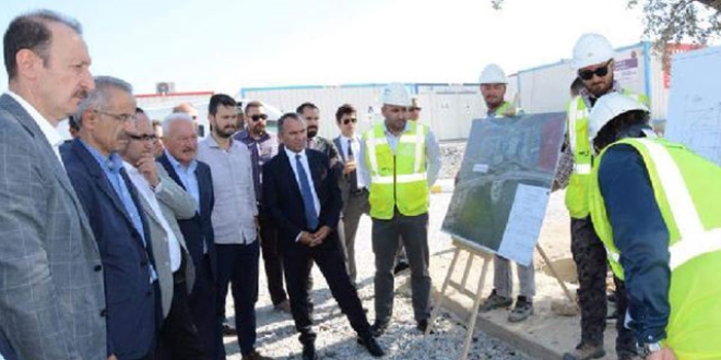 Bakan Yardımcısı köprü inşaatını inceledi