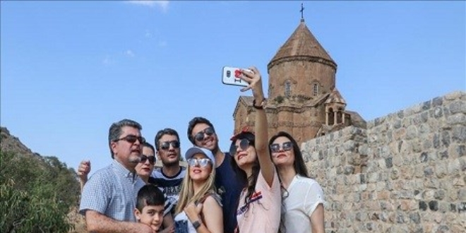 İranlılar akın etti, oteller doldu