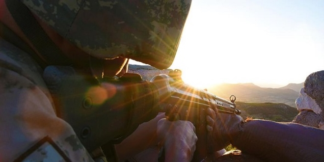 Diyarbak�r'da 2 ter�rist etkisiz hale getirildi