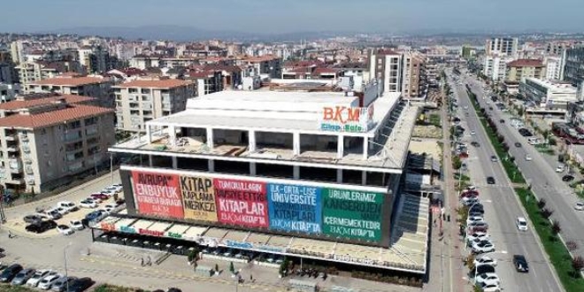 Avrupa'n�n en b�y�k kitabevi Bursa'da