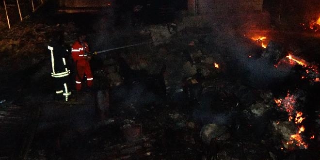 Kastamonu'da 9 ev yangında kullanılamaz hale geldi