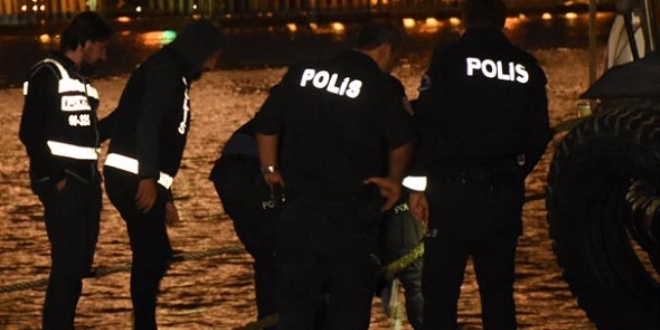 İstanbul'da gece yarısı korkunç olay! Vatandaşlar denizde görünce...