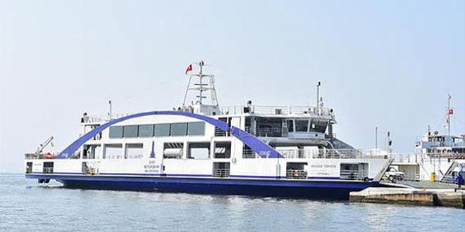 İzmir'de vapur seferleri iptal edildi